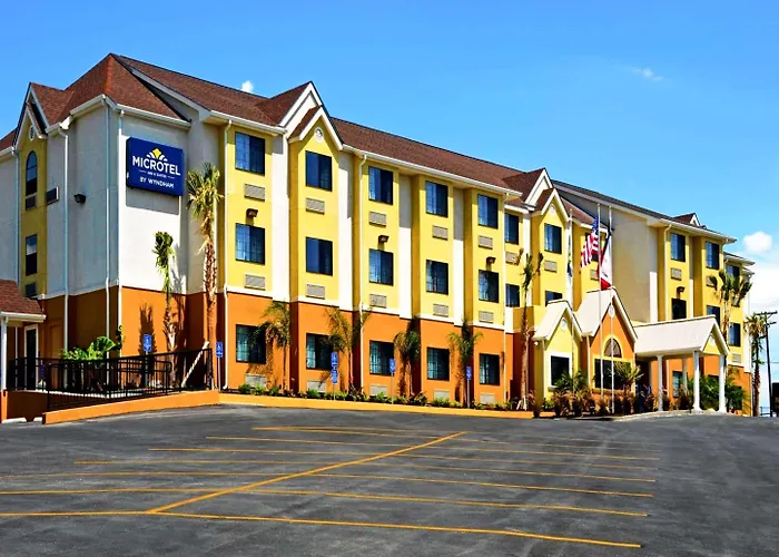 Microtel Inn & Suites by Wyndham New Braunfels I-35