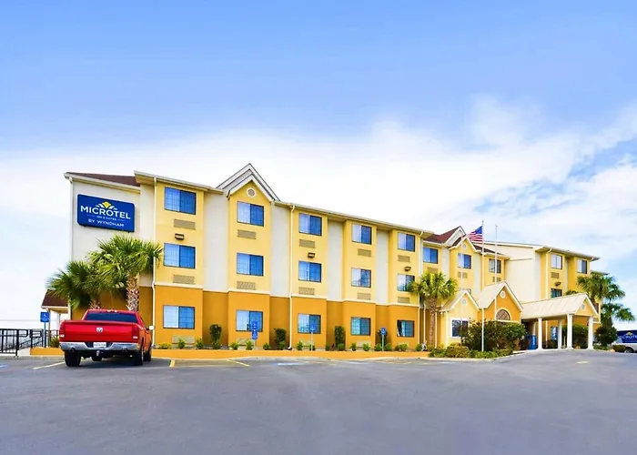 Microtel Inn & Suites by Wyndham New Braunfels I-35