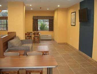 Microtel & By Wyndham I-35 Hotel New Braunfels