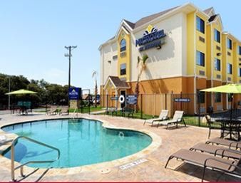 Microtel & By Wyndham I-35