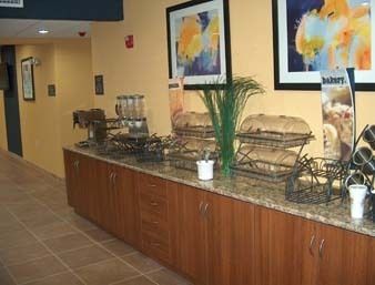 Hotel Microtel & By Wyndham I-35